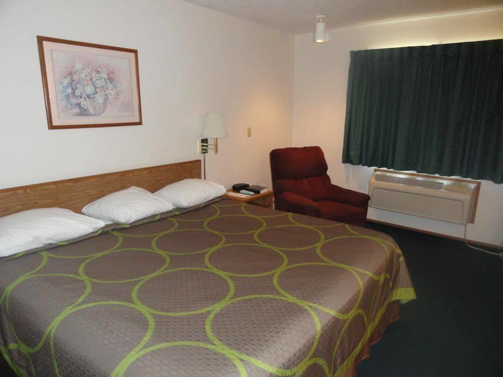 Super 8 By Wyndham Wayne Hotel Kültér fotó